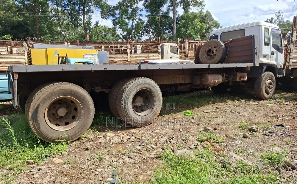 2011 Isuzu FVZ