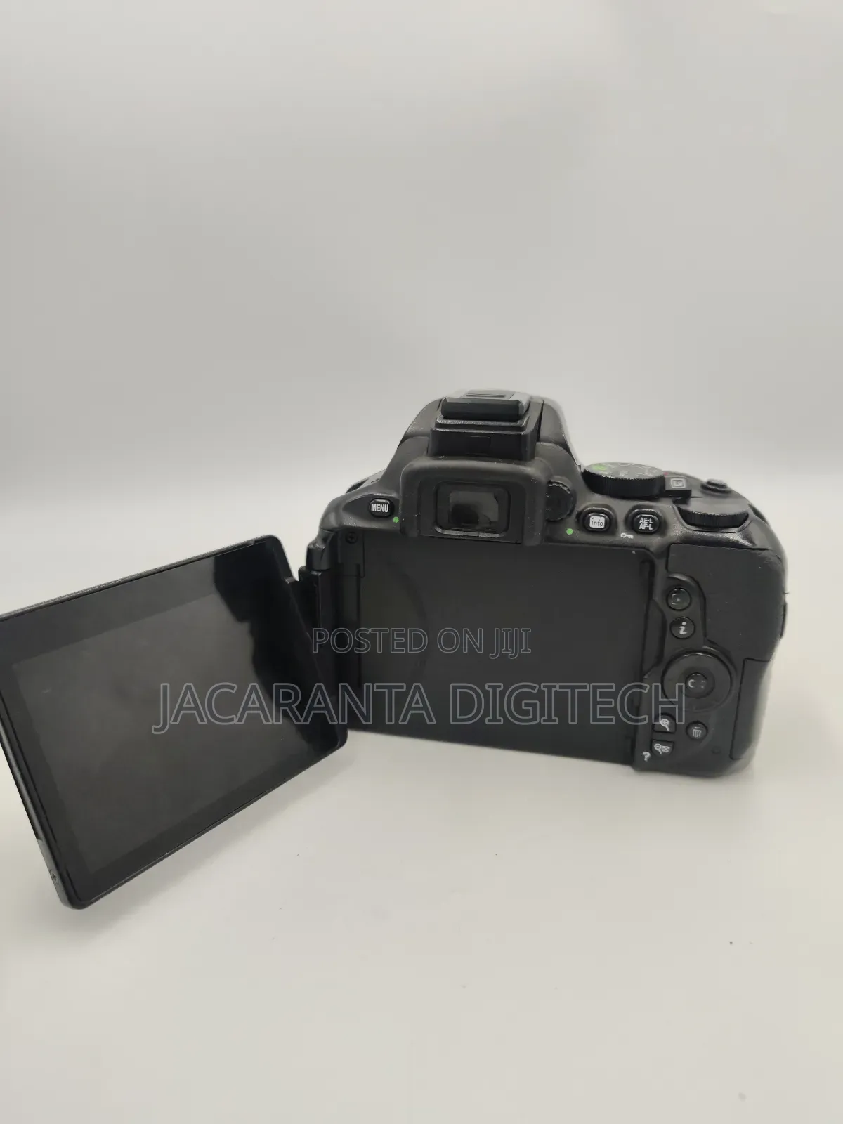 Nikon D5600 With 18-55mm Exuk