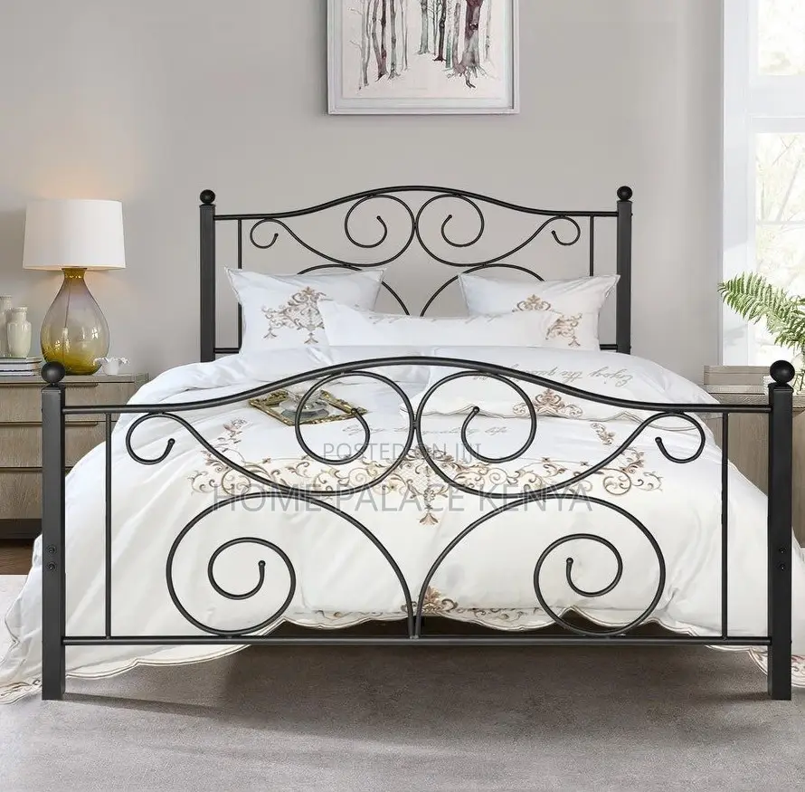Kids Bed: Pink Metal Frame Girls Bed