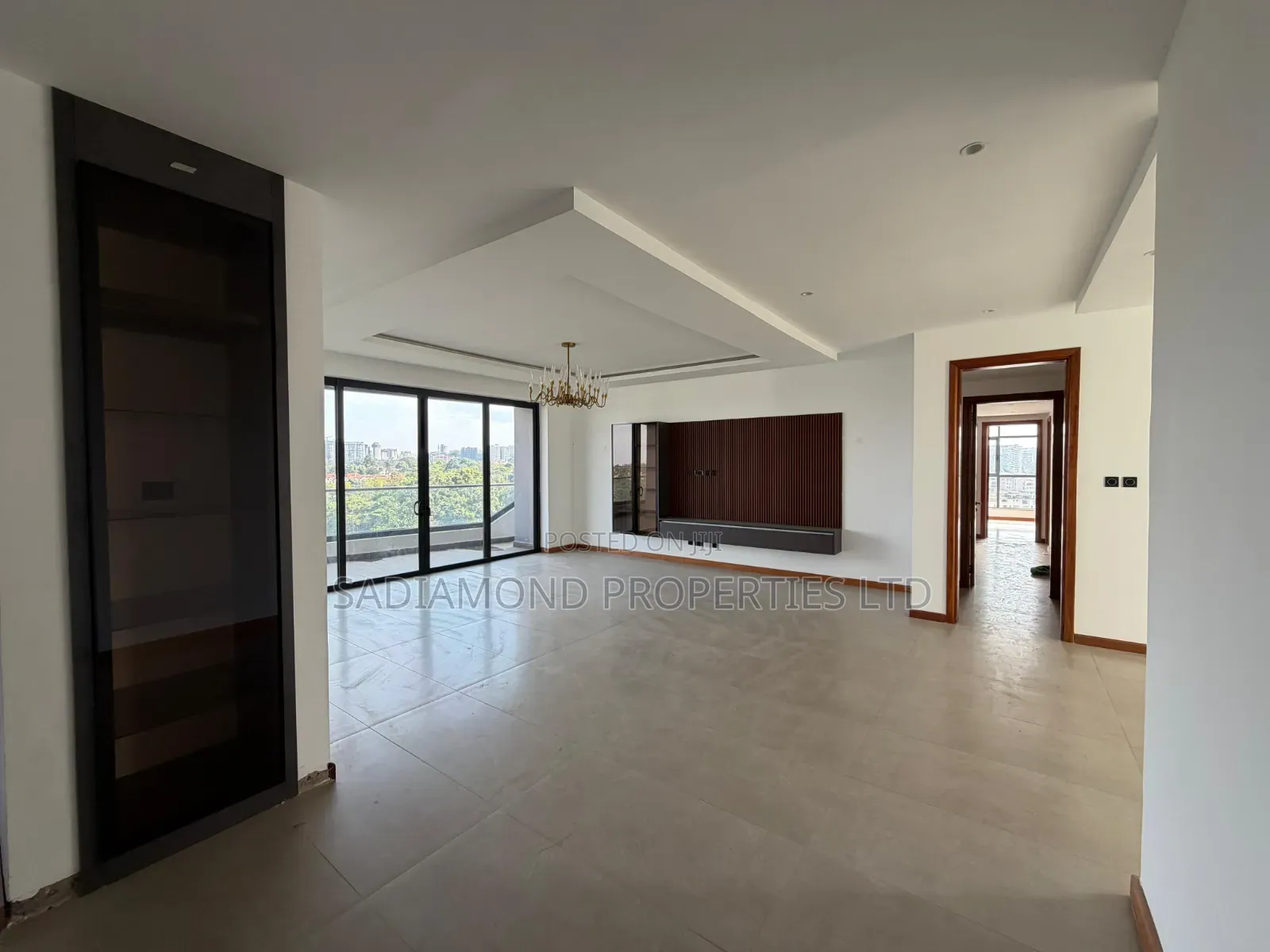 4bdrm Apartment in Riverside Drive for rent