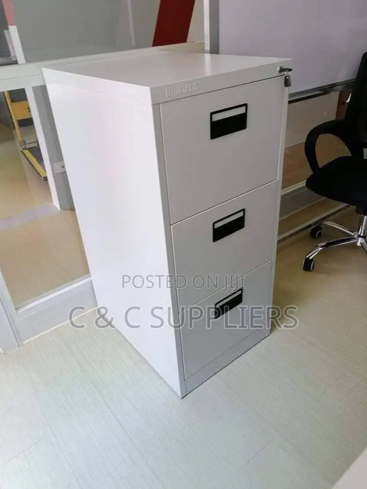 Lockable 3-Drawer Cabinet.