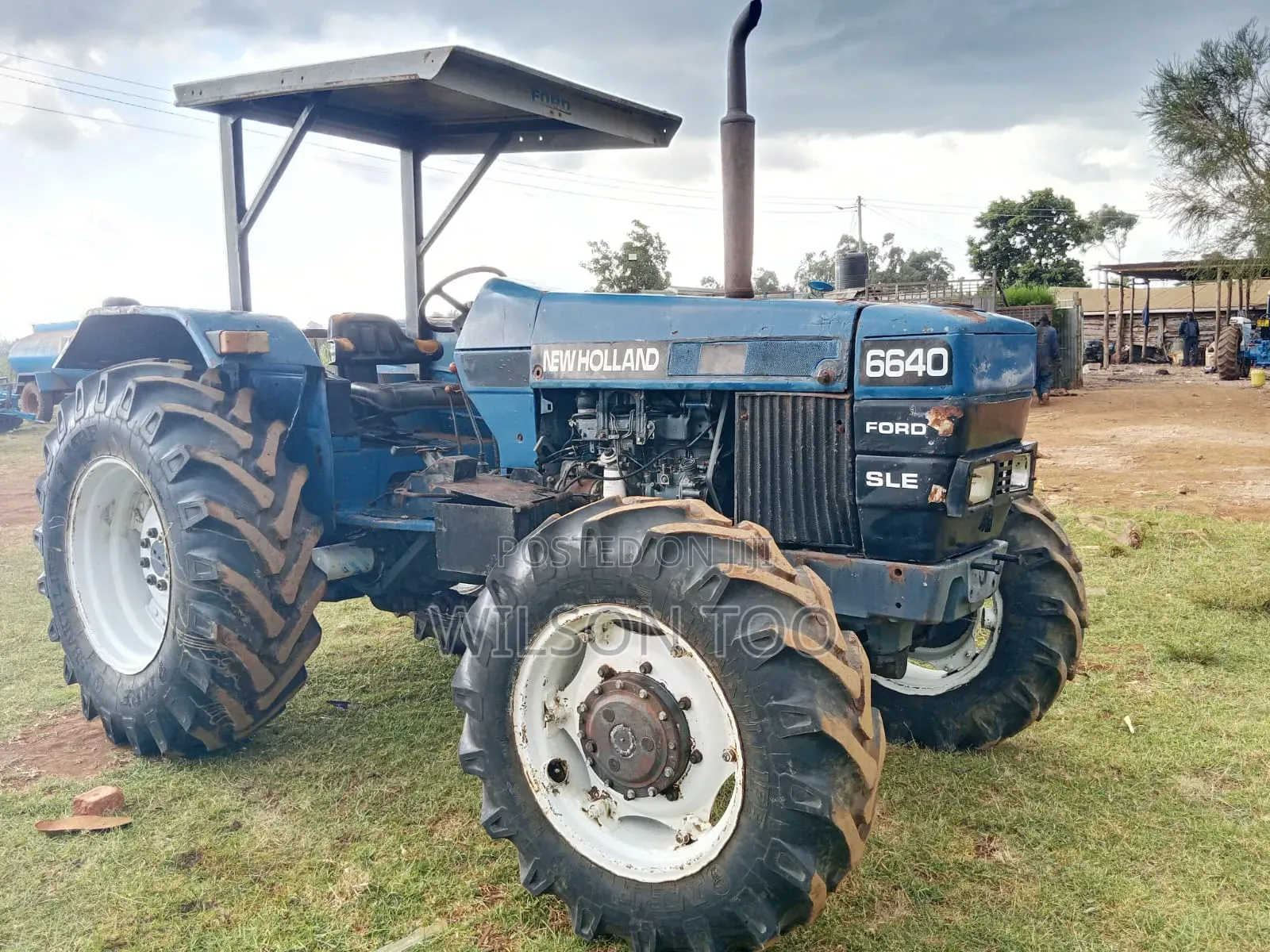 Tractor Newholland 6640 Four Wheel