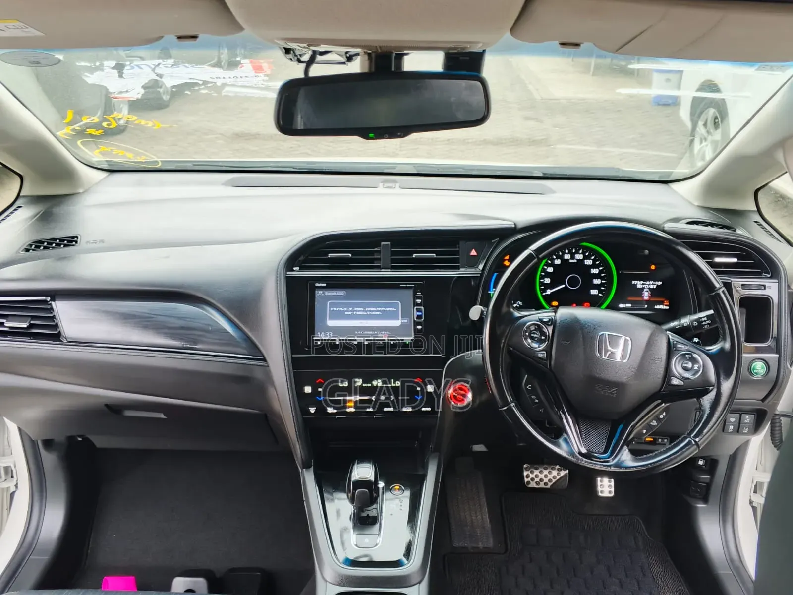 Honda Shuttle 2019 White