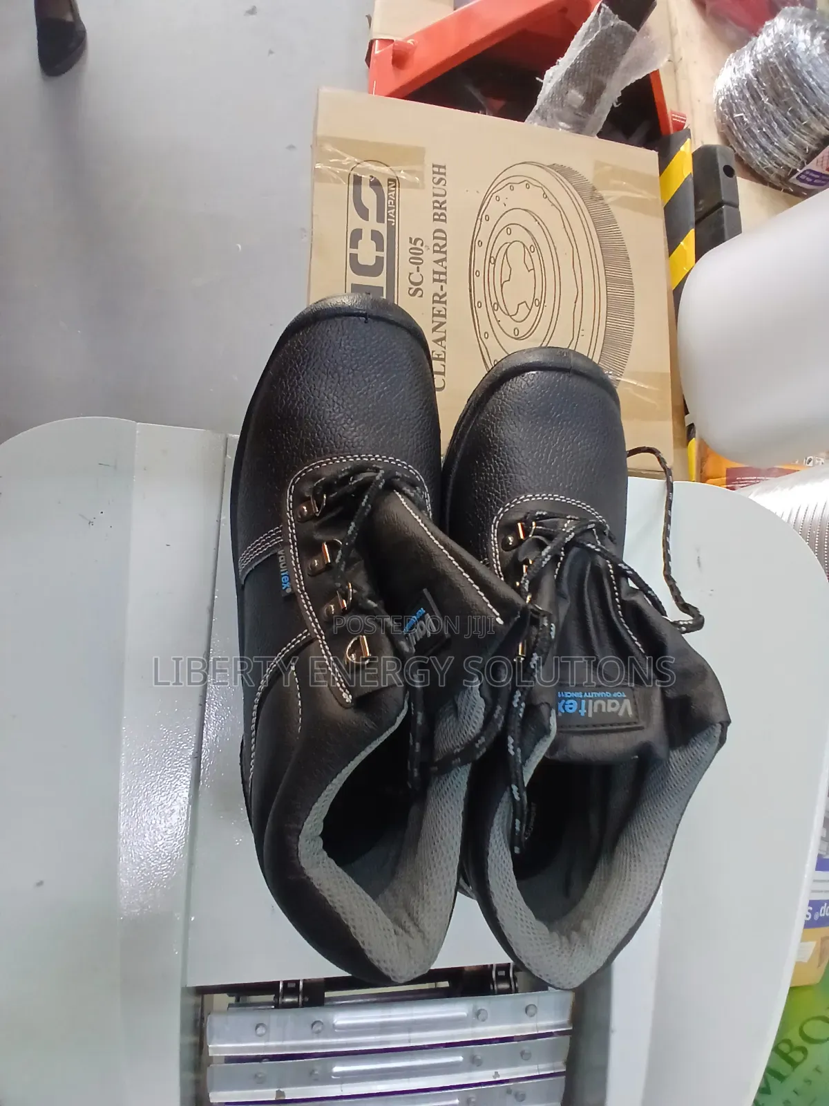 Vaultex Safety Shoe 43