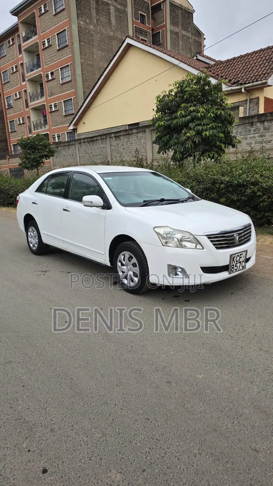 Toyota Premio 2010 White