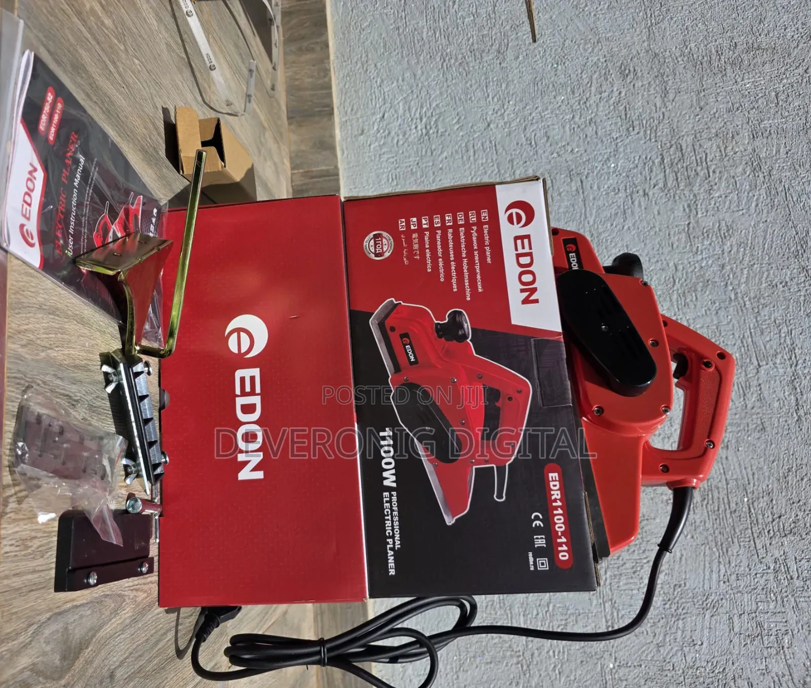 Edon Electric Planer 1100watts 
Comes With Extra Blade