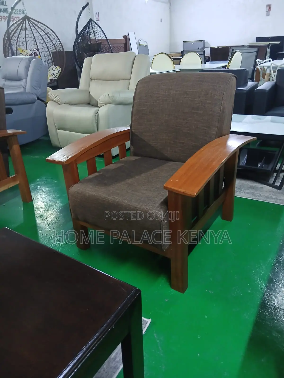 Accent Chair: Classy Style Sectional Accent Sofa