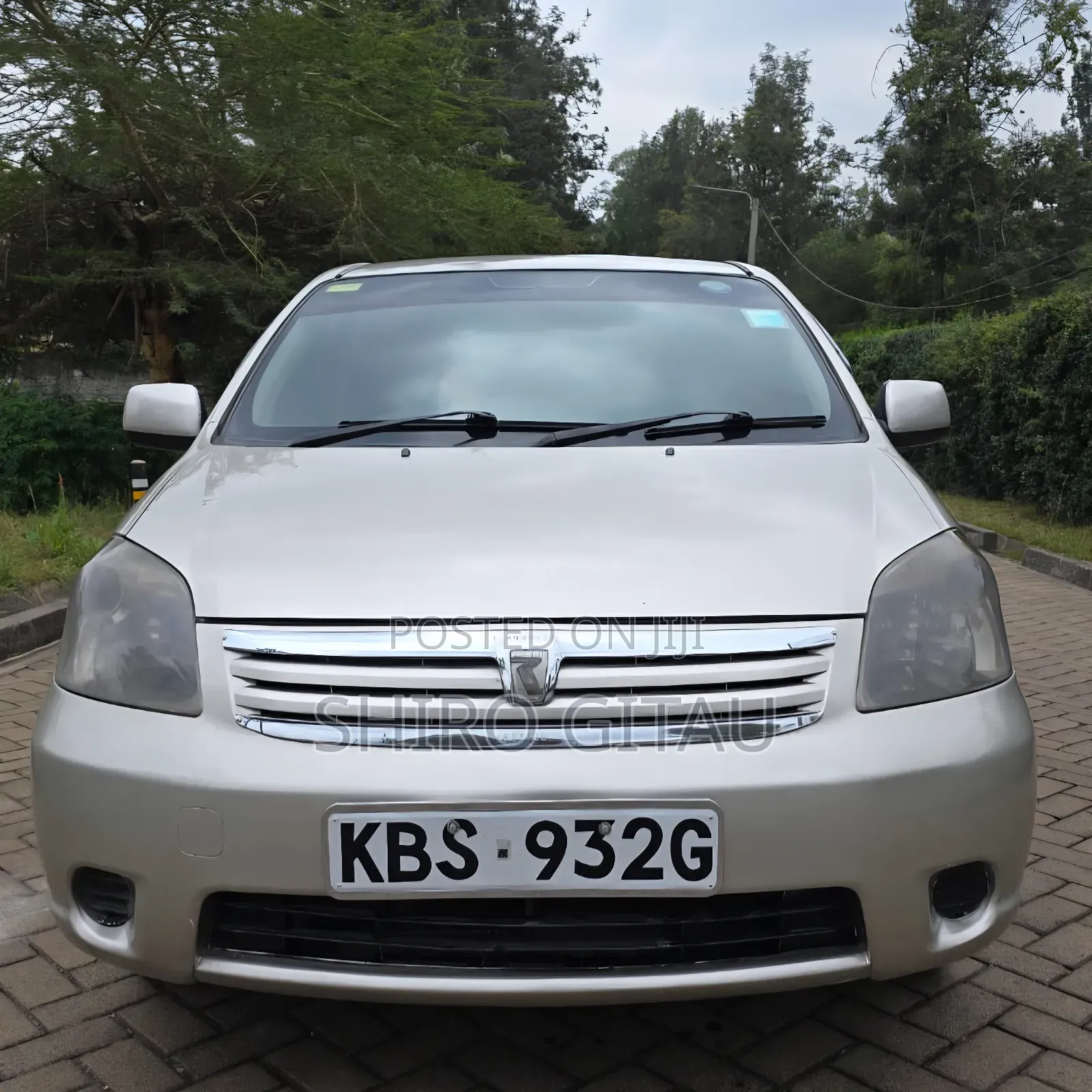 Toyota Raum 2005 Silver