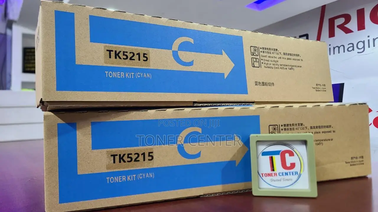 Oem Kyocera Tk-5215c Cyan Toner Cartridge