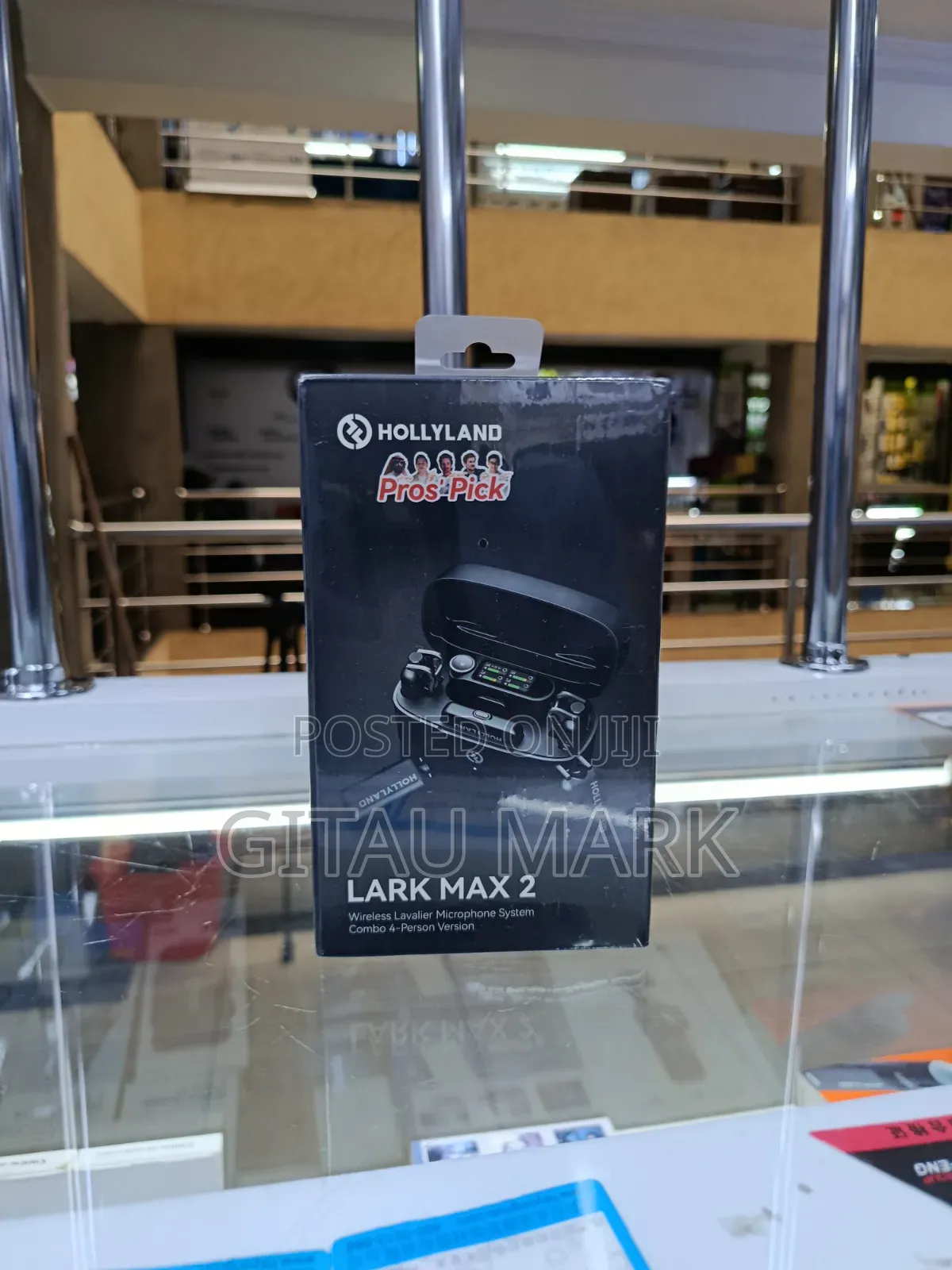 Hollyland Lark Max Combo 4 Person Wireless Microphones