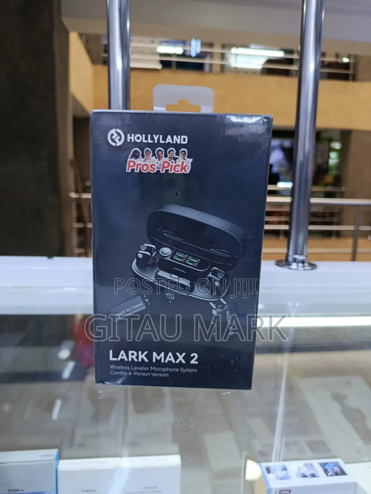 Hollyland Lark Max Combo 4 Person Wireless Microphones