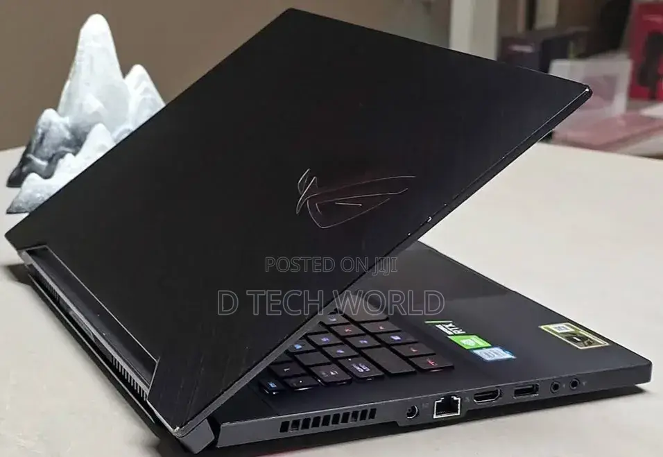 Laptop Asus ROG Zephyrus (GX501) 16GB Intel Core i7 SSD 512GB