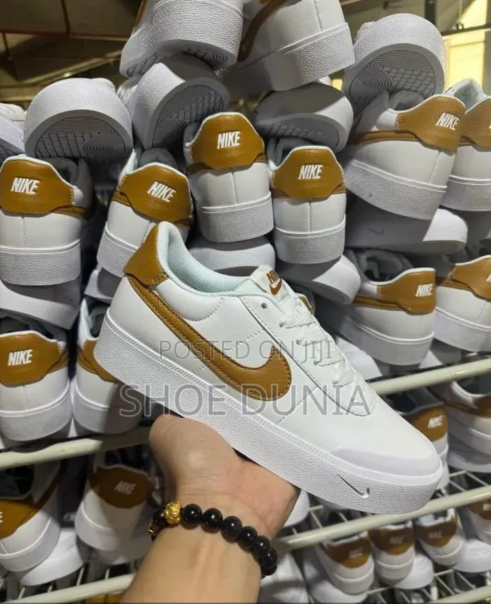 Nike Court