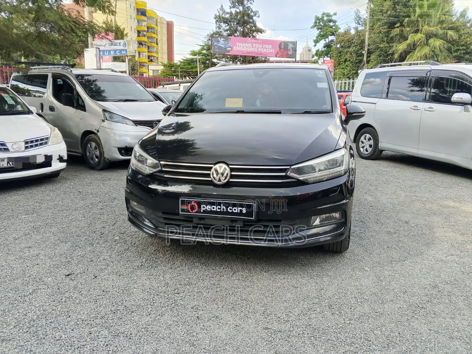 Volkswagen Touran 2017 Black