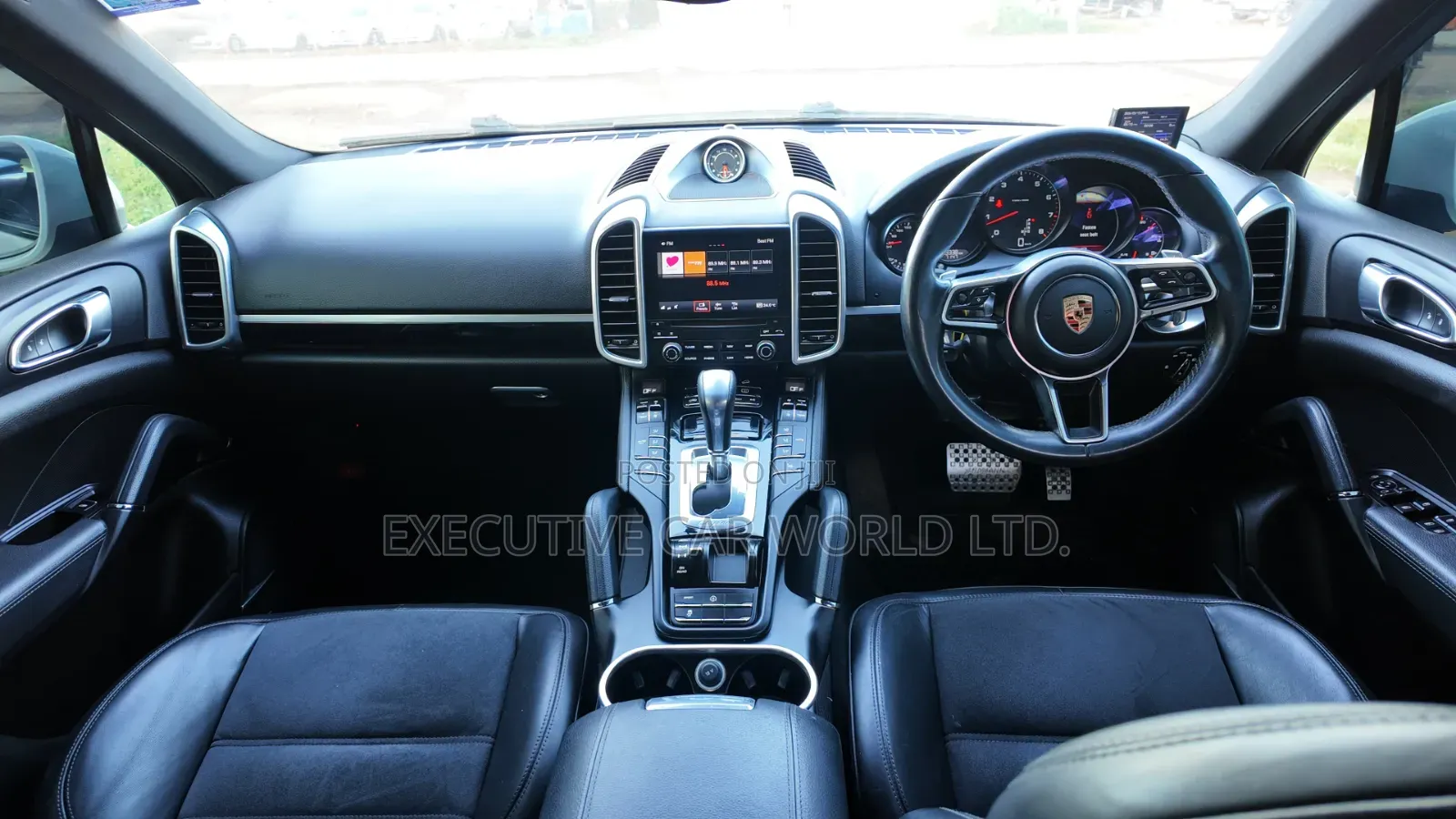 Porsche Cayenne Platinum Edition AWD 2018 White