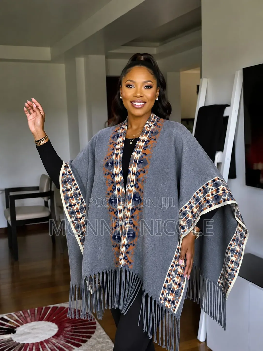Women Versatile Shawl Wraps/Poncho.