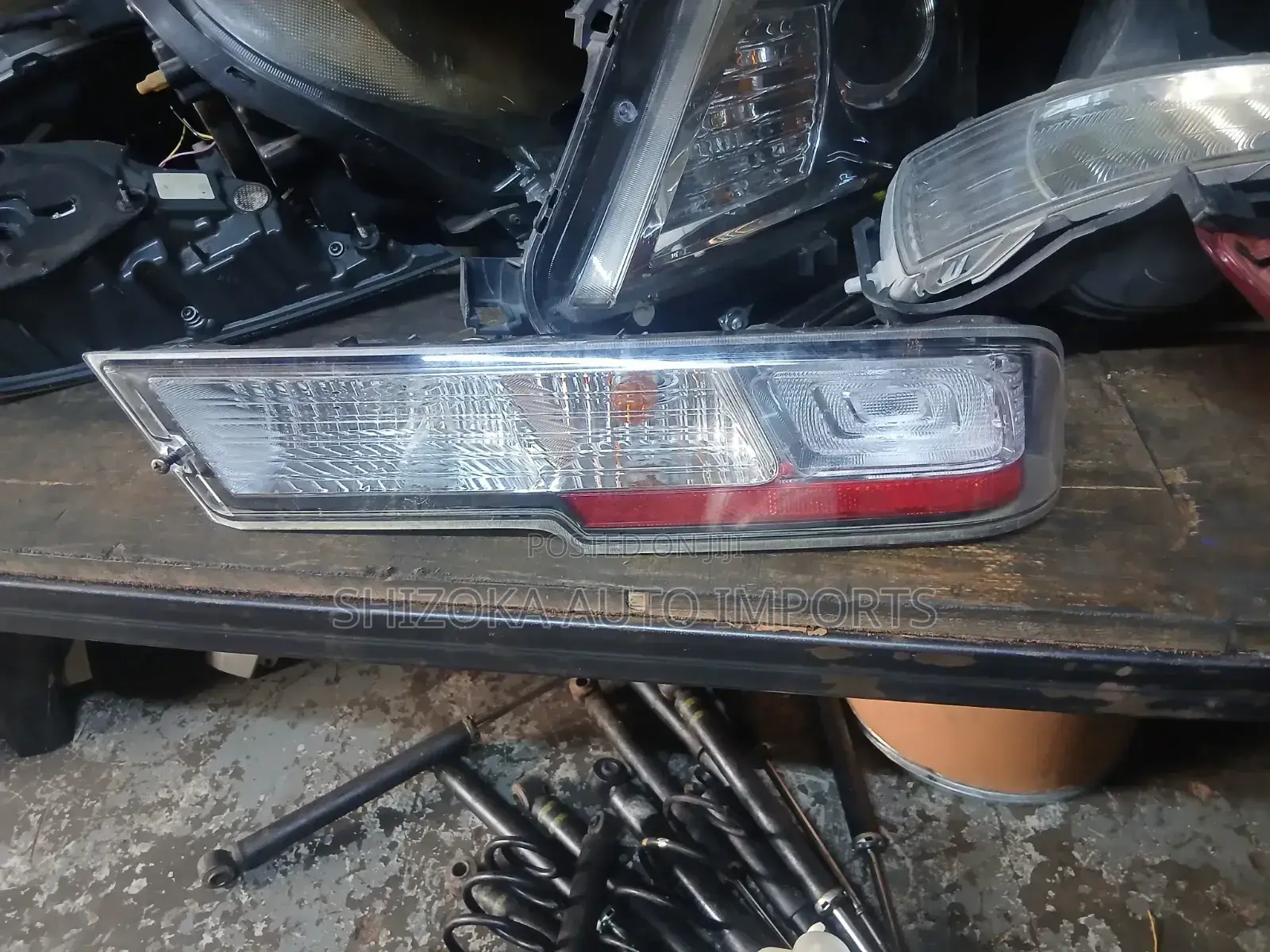 Diahatsu Hijet Tail Light