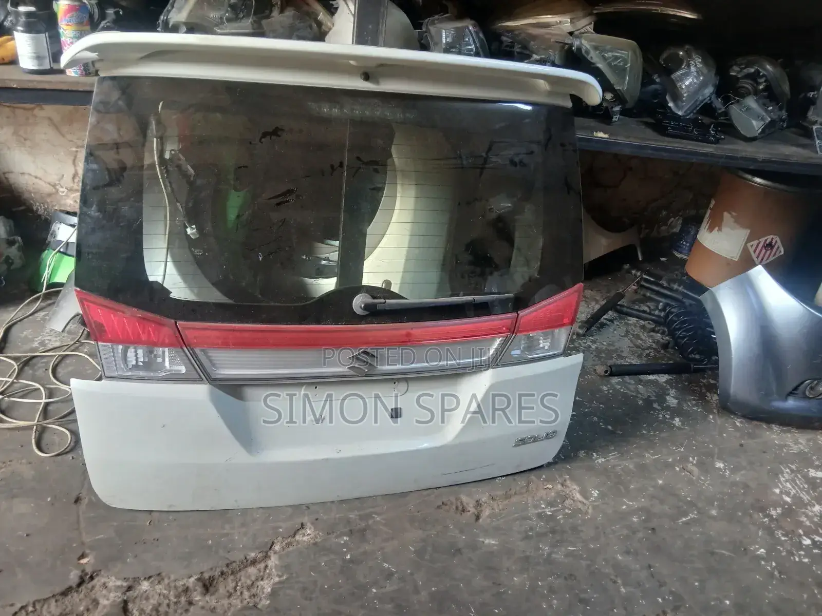 Suzuki Solio Boot