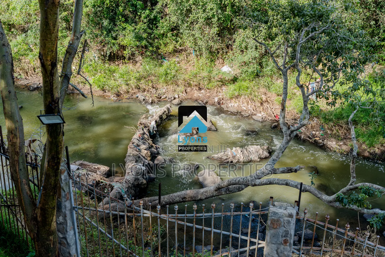 3/4 Acre Of Land For Sale In Maasailodge Including A 6 Bdrm