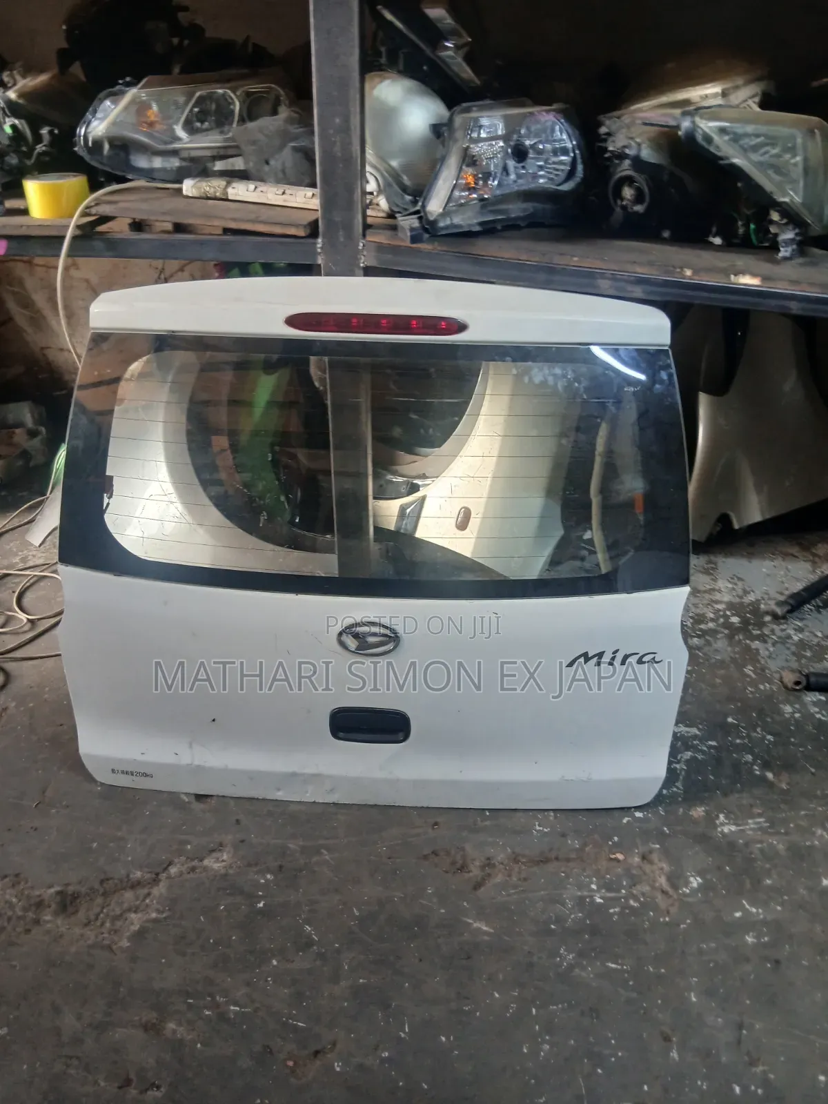 Daihatsu Mira Boot