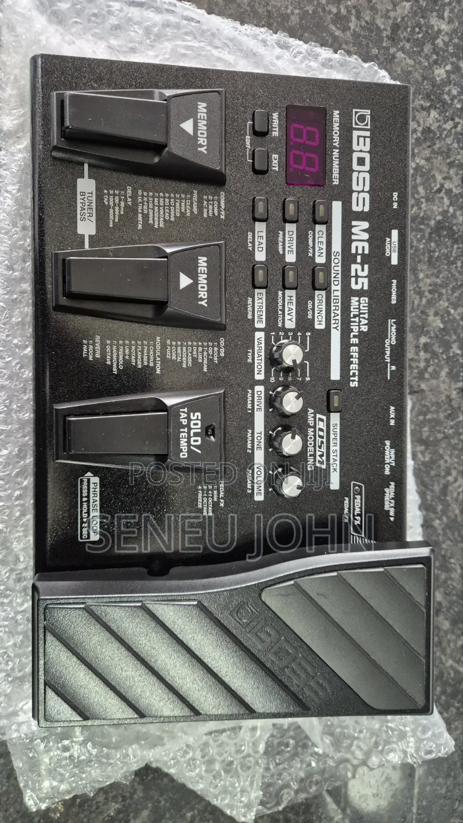 Multi Effects Pedal - Boss Me25, Boss Gt1