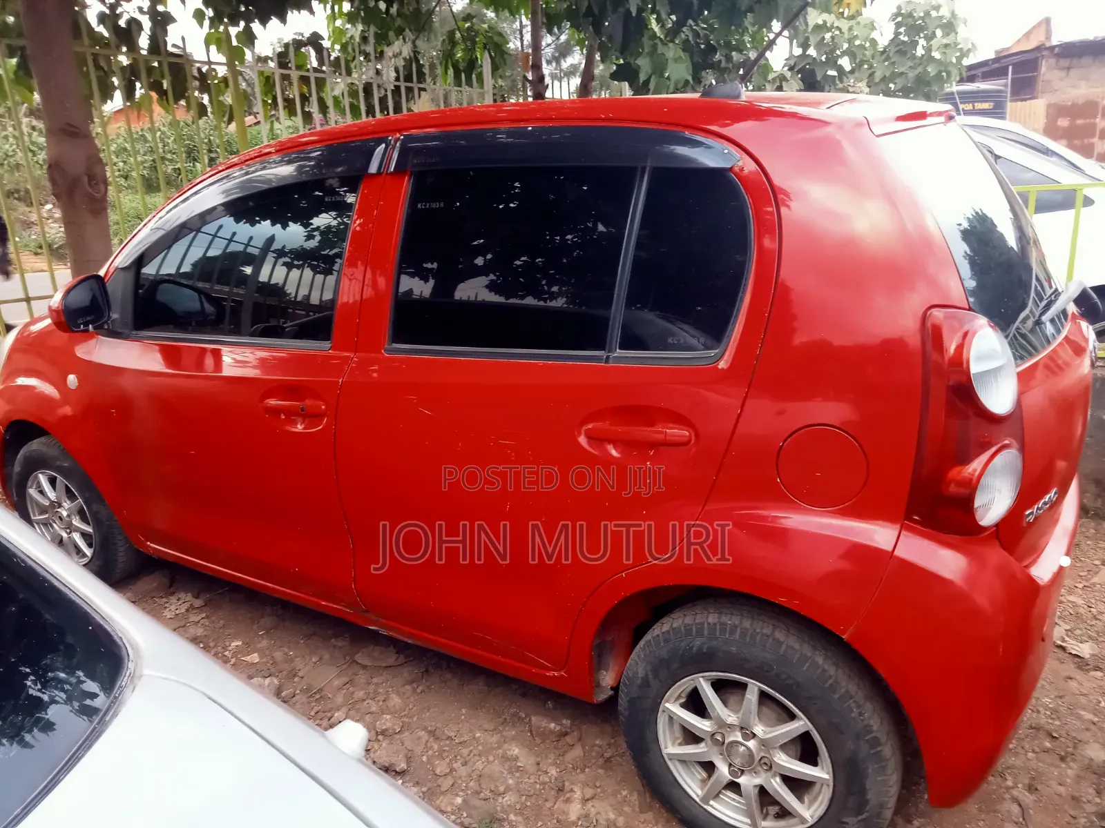 Toyota Passo 2012 Red