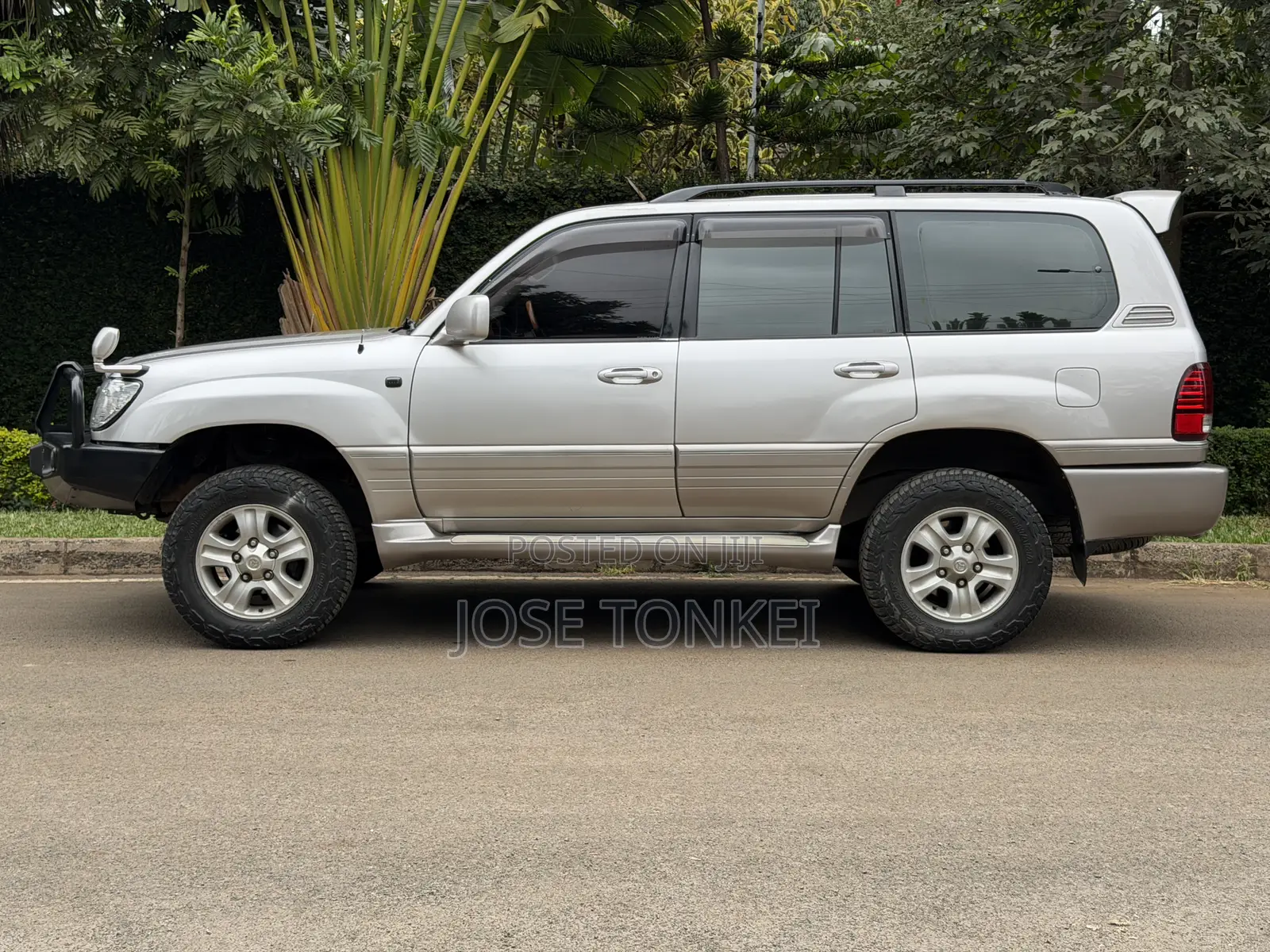 Toyota Land Cruiser HDJ 100 2003 Silver