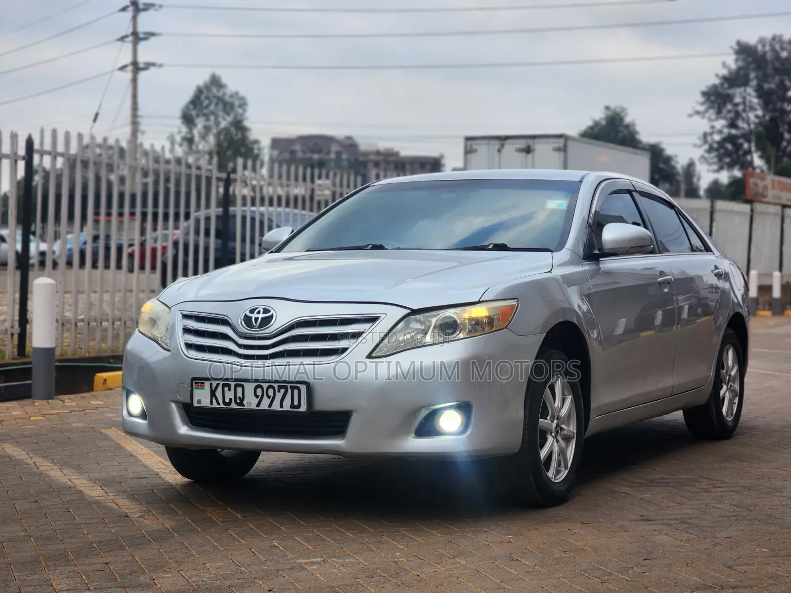 Toyota Camry 2011 Silver