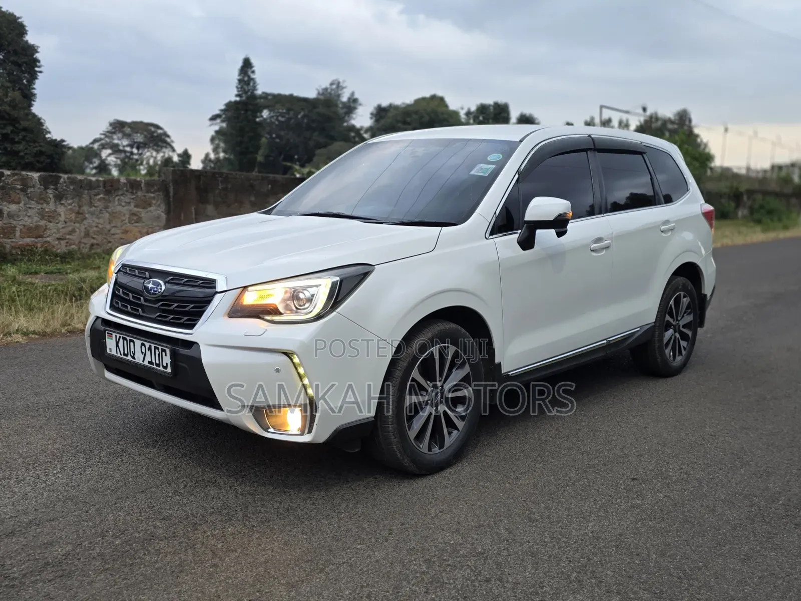 Subaru Forester 2018 White