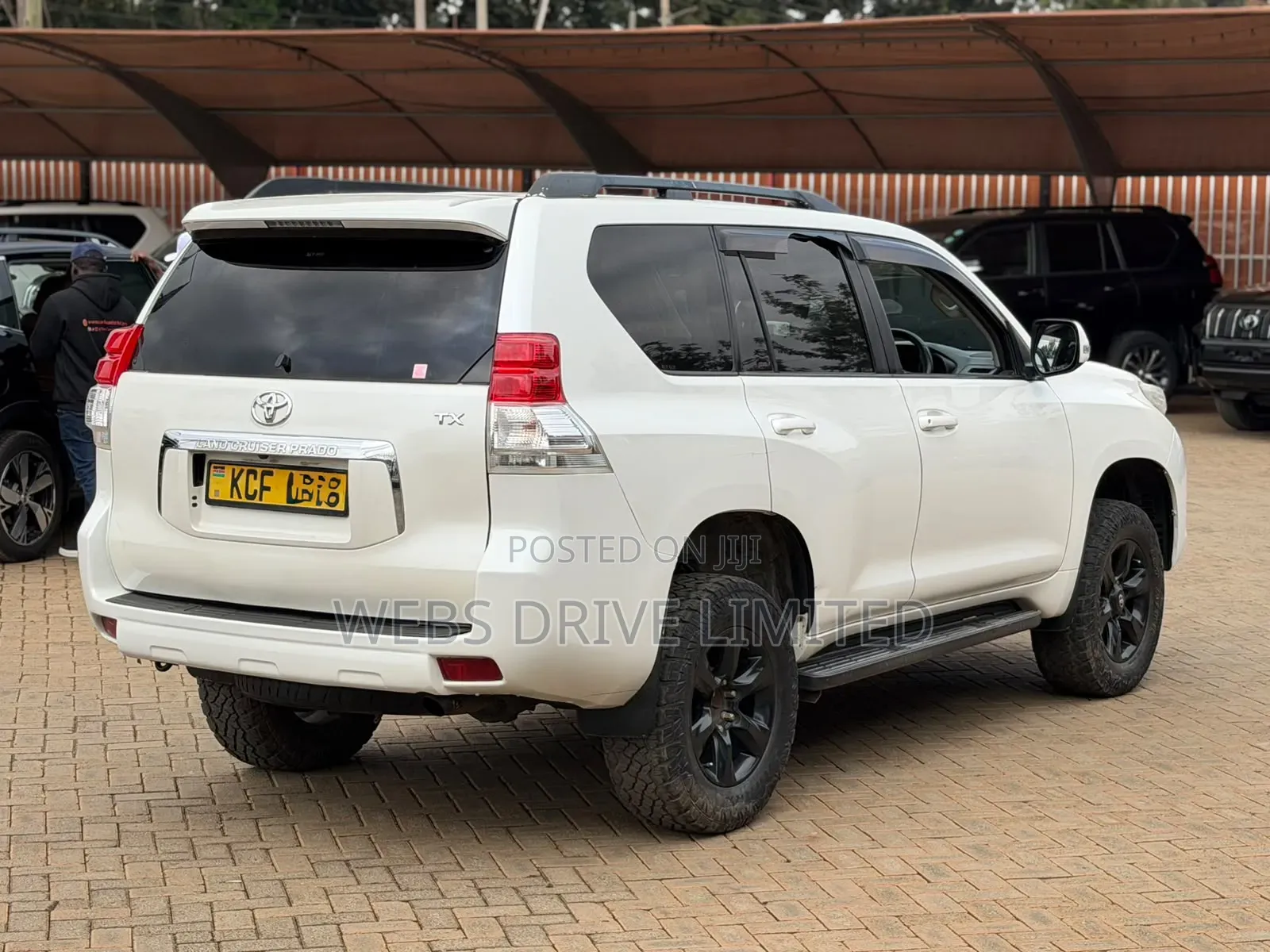 Toyota Land Cruiser Prado 2010 White