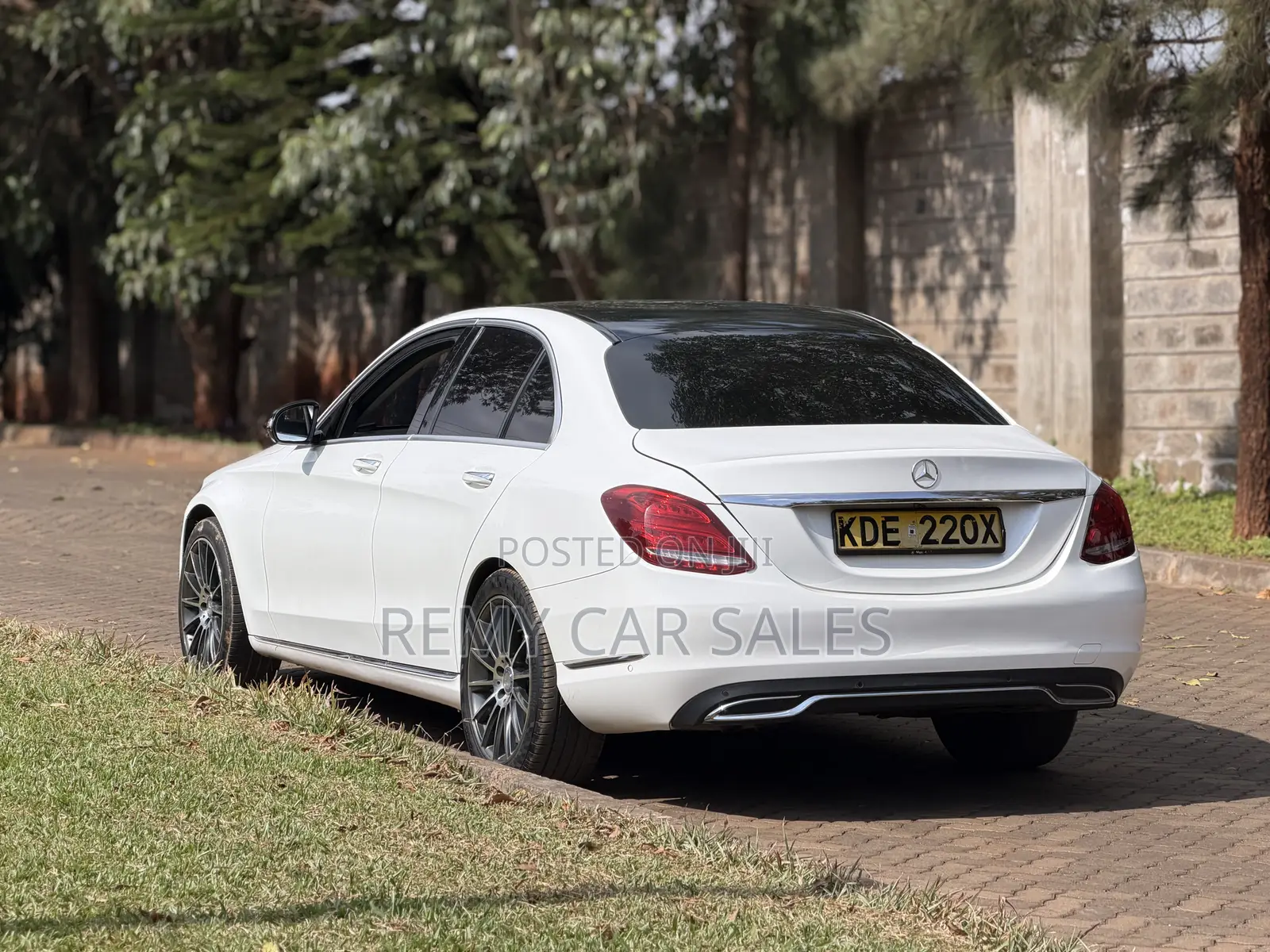 Mercedes-Benz C200 2014 White