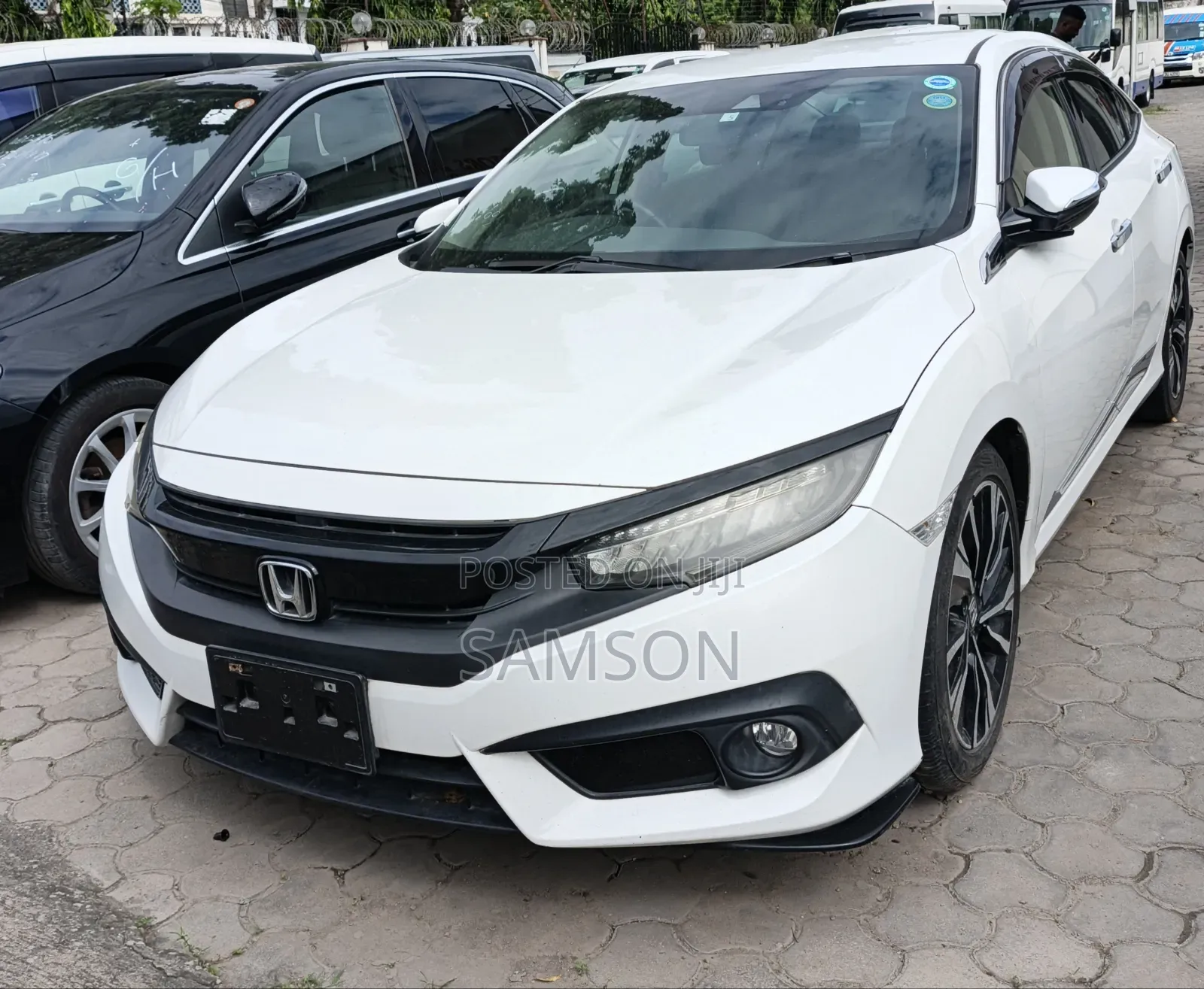 Honda Civic 2019 White