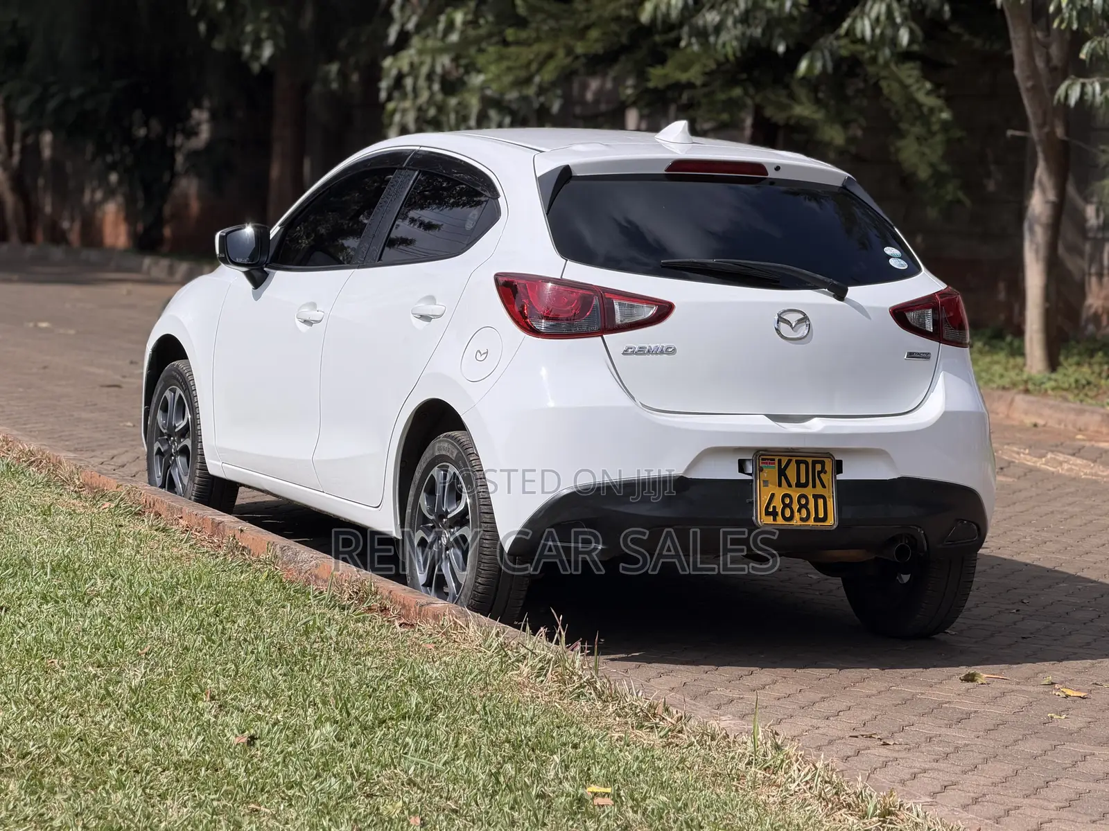 Mazda Demio 2017 White