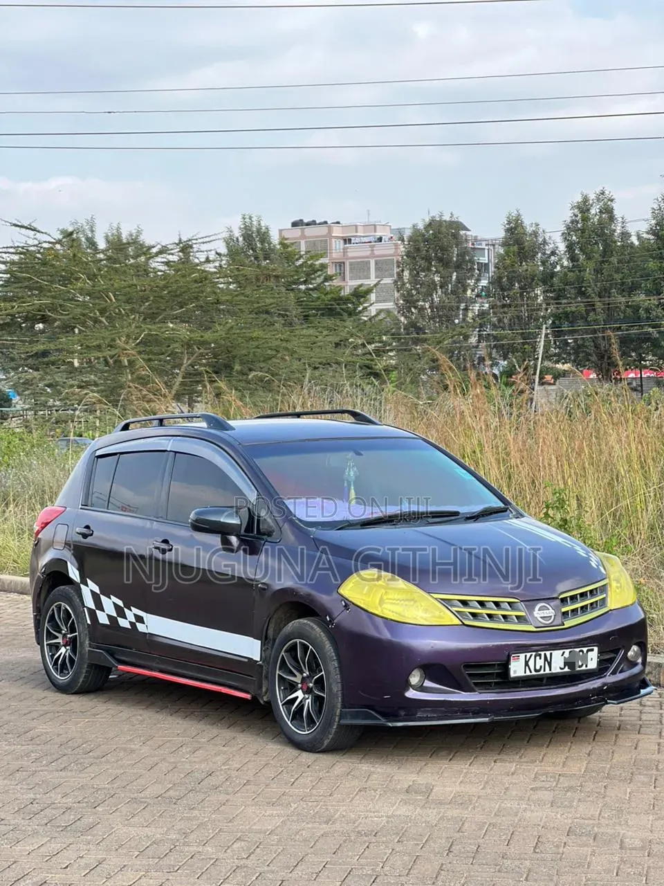 Nissan Tiida 2011 Purple