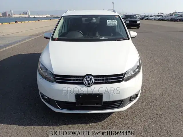 Volkswagen Touran 2015 White