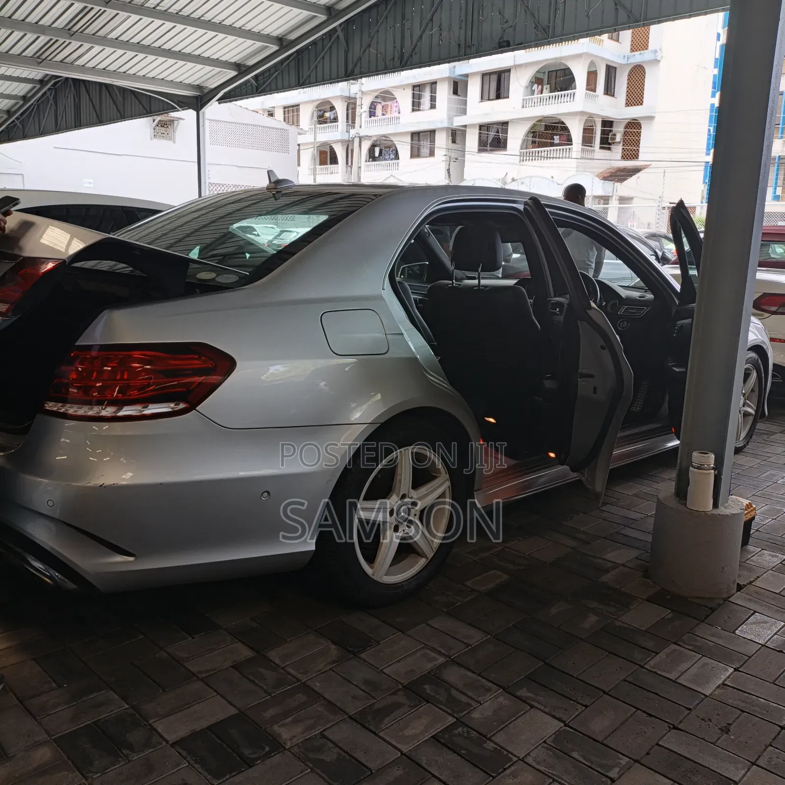 Mercedes-Benz E250 2016 Gray