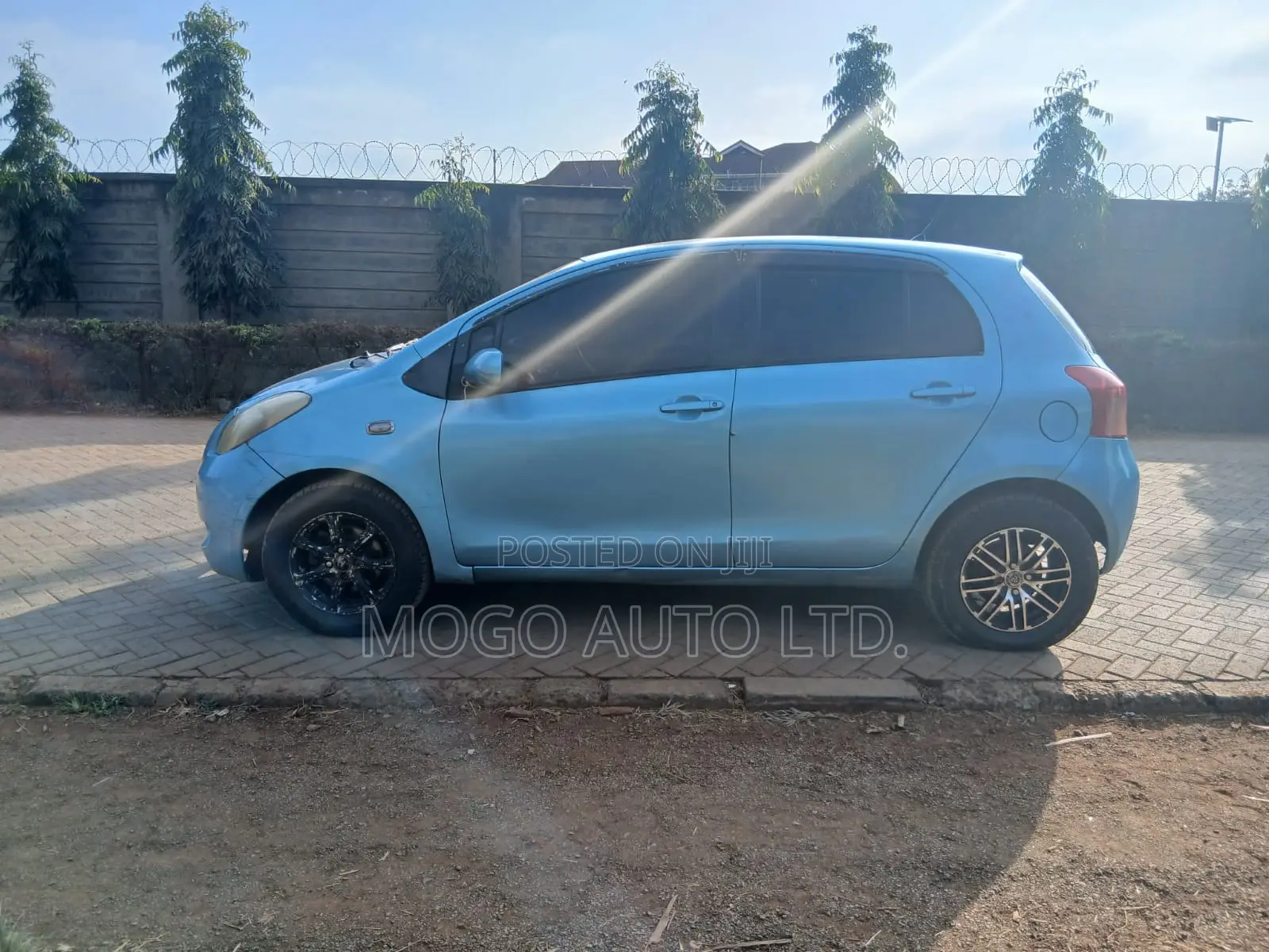 Toyota Vitz 2007 Blue