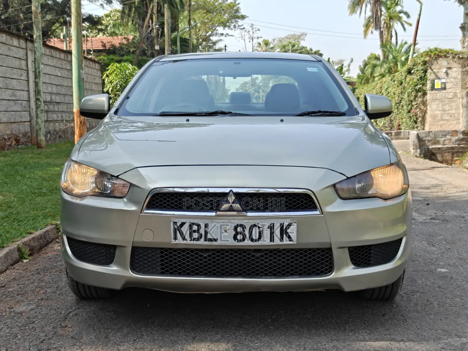Mitsubishi Lancer 2010 Beige