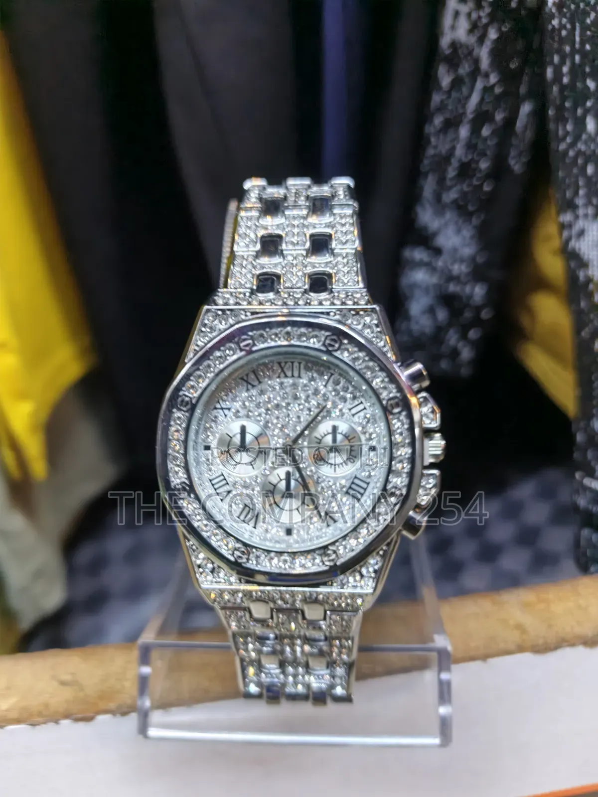Quality Casual Iced Designer Hip Hop Treading Gold Iced Watch
