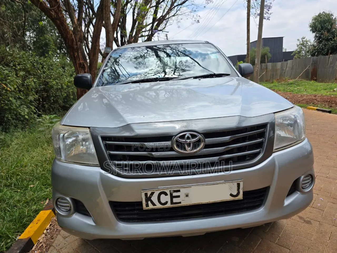Toyota Hilux 2015 Silver