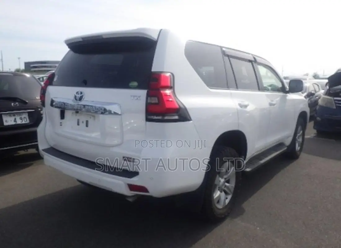 Toyota Land Cruiser 2019 Off white