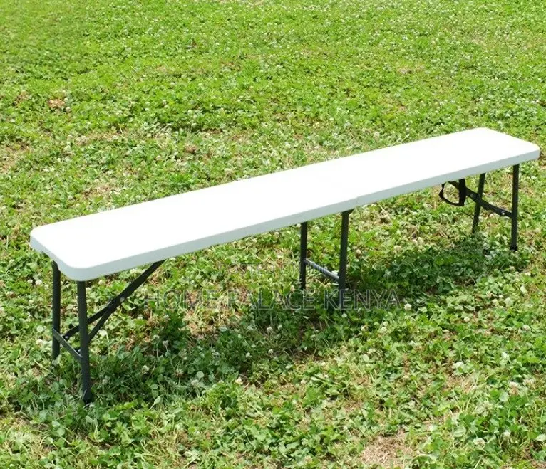 Outdoor Bench: Plastic Panel Outdoor Bench With Carrying Handle