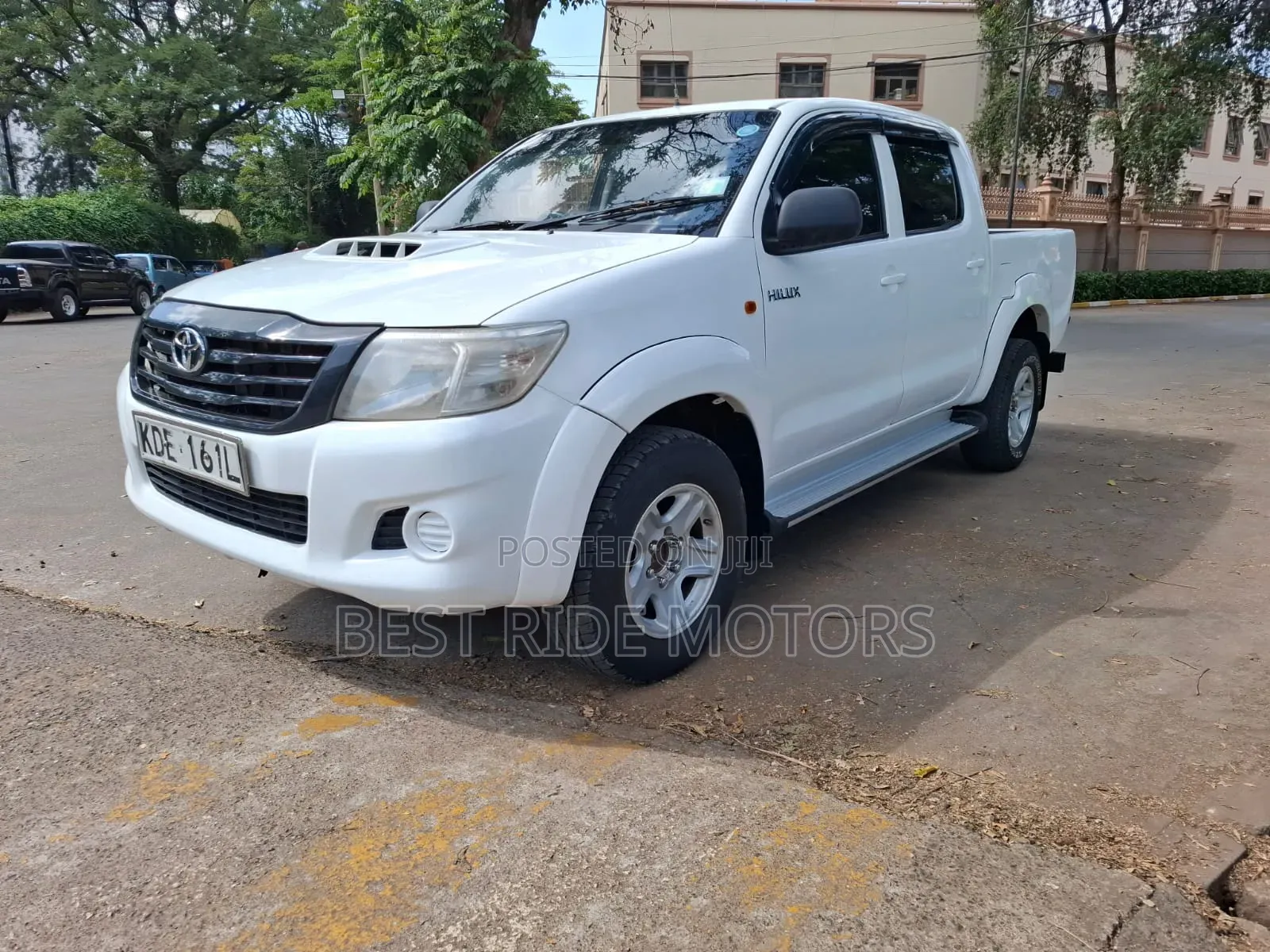 Toyota Hilux 2014 White