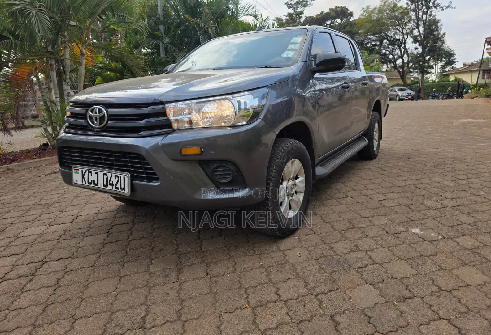 Toyota Hilux Revo Double Cab Deisel 2.4 AWD 2016 Gray