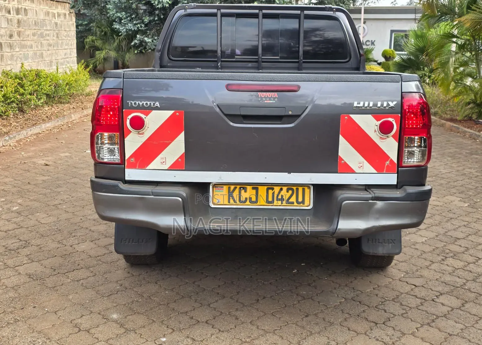 Toyota Hilux Revo Double Cab Deisel 2.4 AWD 2016 Gray