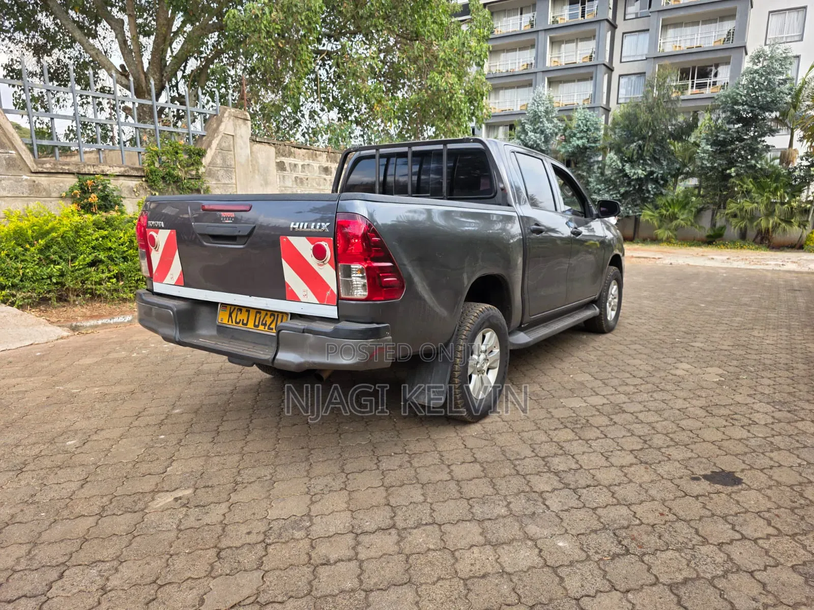Toyota Hilux Revo Double Cab Deisel 2.4 AWD 2016 Gray