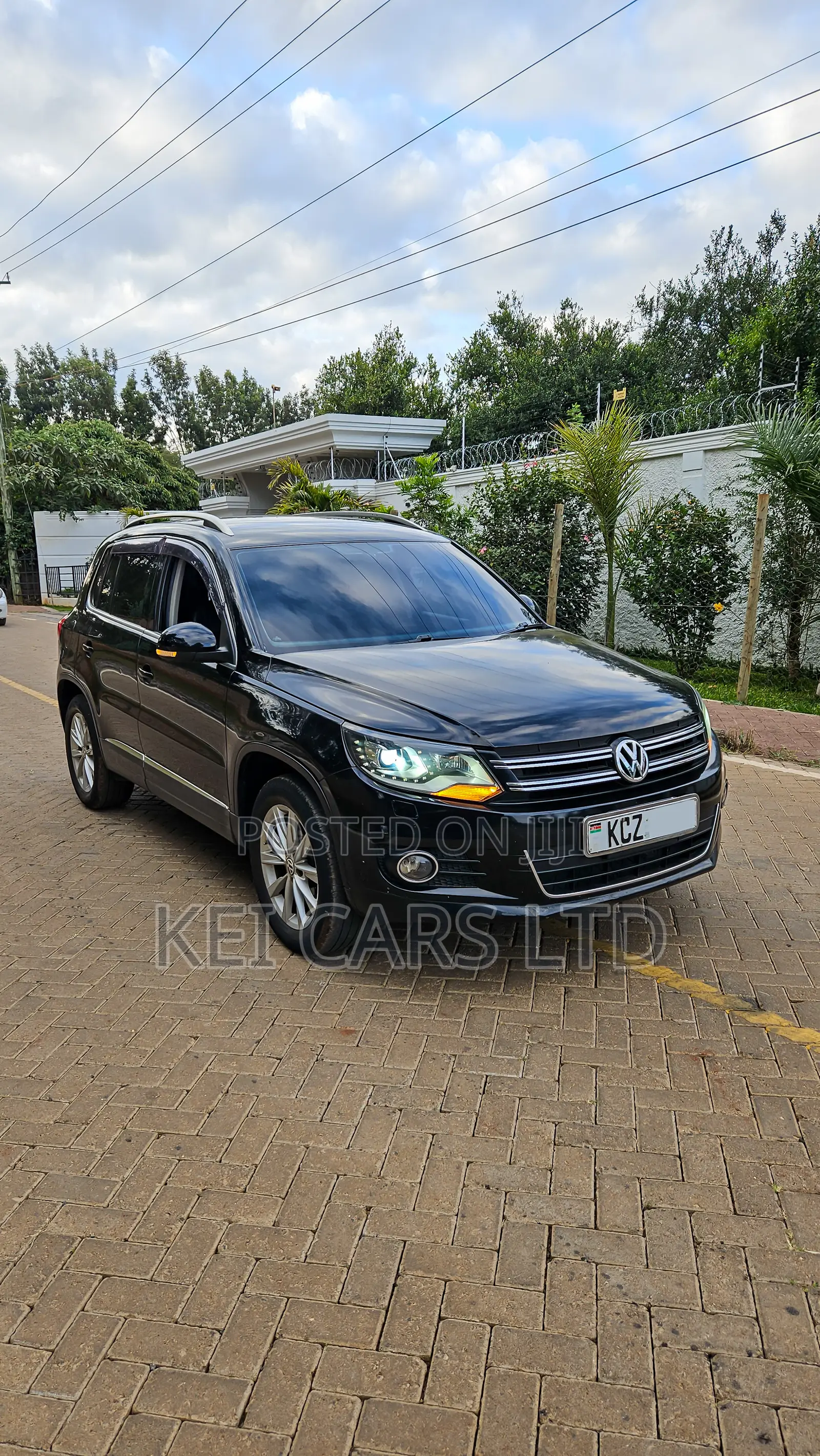 Volkswagen Tiguan SE 2013 Black