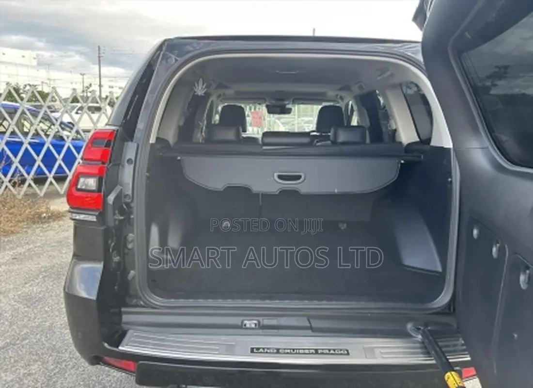 Toyota Land Cruiser Prado 2021 Black