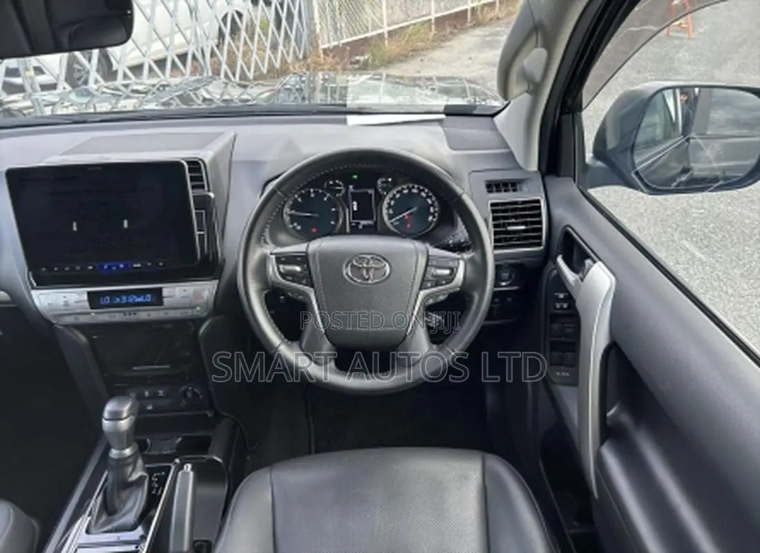 Toyota Land Cruiser Prado 2021 Black