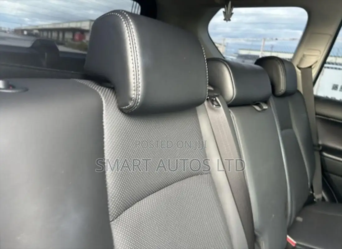 Toyota Land Cruiser Prado 2021 Black